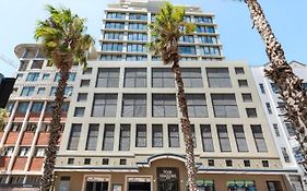 Central Apartments With Panoramic Table Mountain Views